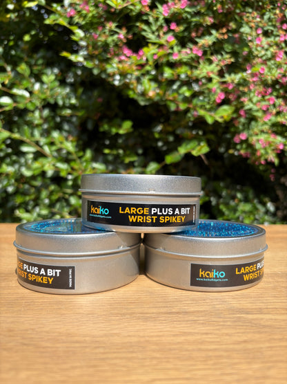 Kaiko wrist spikey